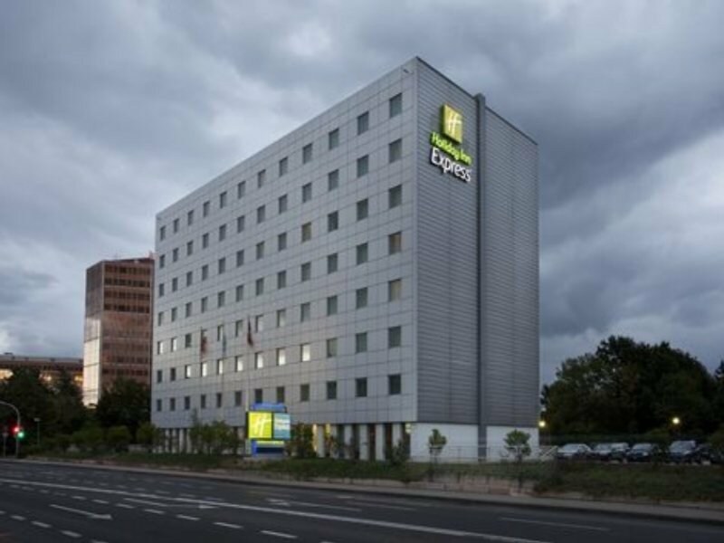 Фото Holiday Inn Express Geneva Airport by IHG
