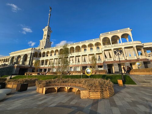 Речной вокзал, Планерная север, жезөкше қыздар