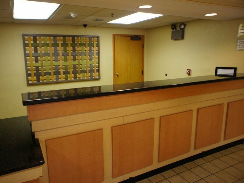 Фото La Quinta Inn & Suites by Wyndham Charlotte Airport North