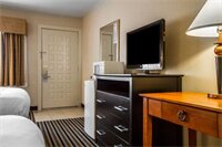 Фото Econo Lodge Freeport - Brunswick Area