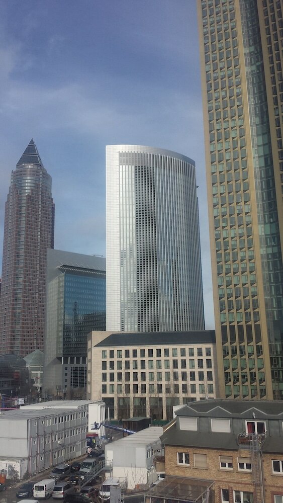 Фото Skyline Hotel