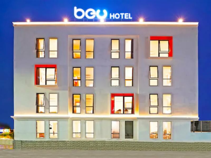 Фото отеля 2