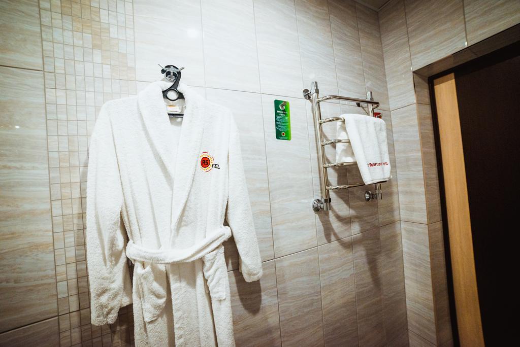 Фото Красный Подсолнух