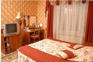 Atlantida (ulitsa Fomina, 4), hotel