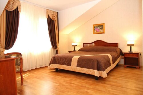 Внешний вид отеля Четыре короны в Дмитрове, фото 3