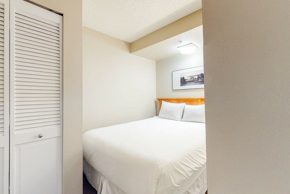 Фото Whistler Peak Lodge