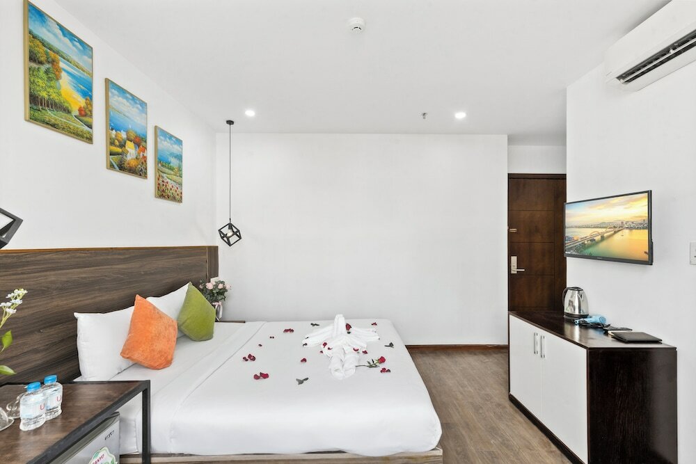 Фото The Happy House Hotel & Apartment