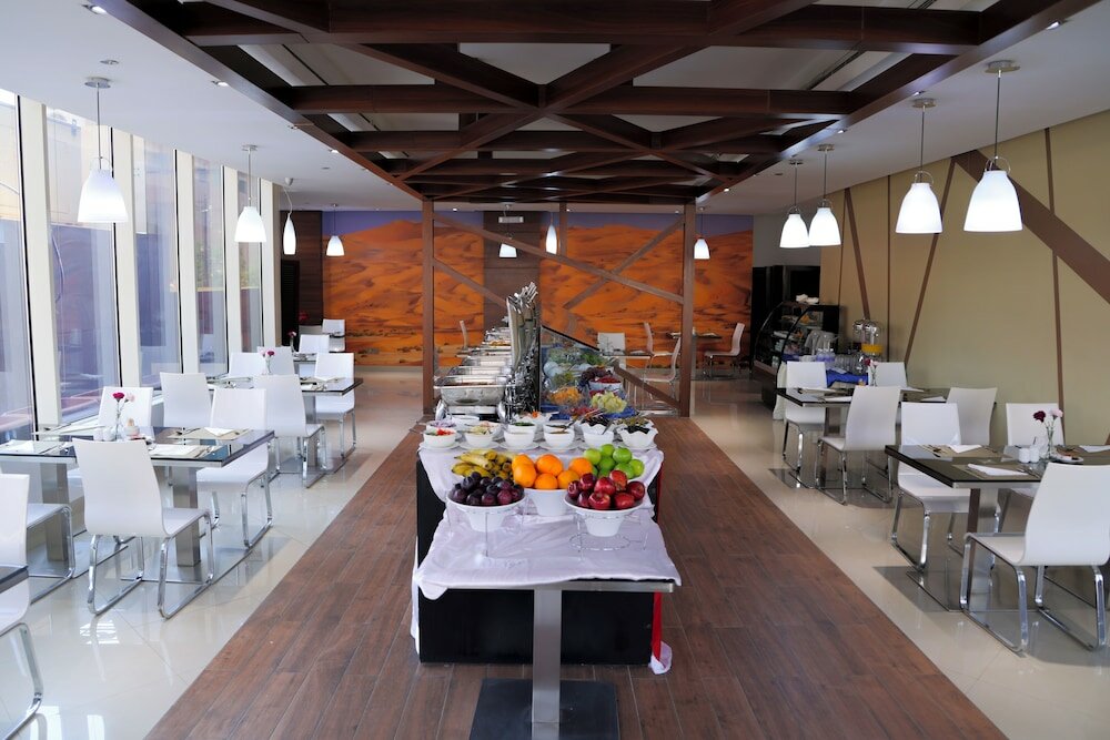 Фото Novotel Suites Riyadh Centre