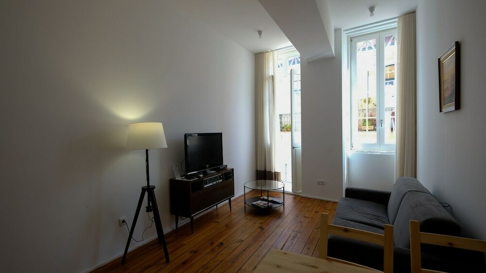 Фото Bemyguest - Loft Guest House Jardim das Mães Charming