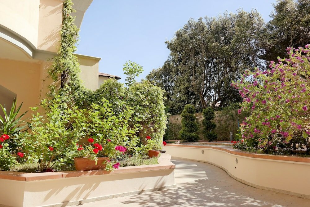 Фото Hotel Villa Lo Scoglietto