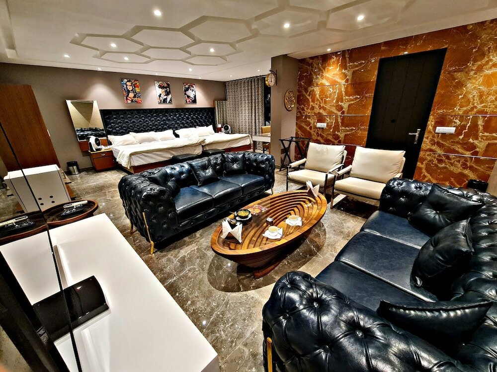Фото Hotel Royal Castle Grand