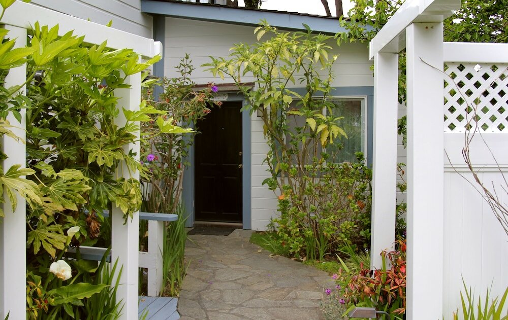 Фото Agate Cove Inn