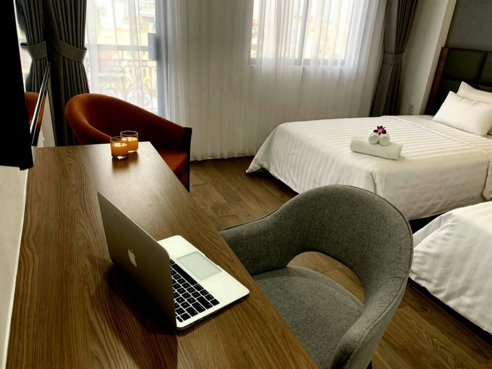 Фото Royal Dragon Boutique Hotel