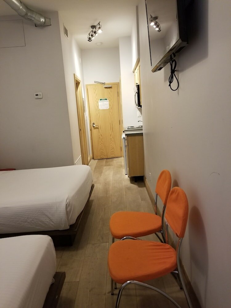 Фото Dragon Gate Inn