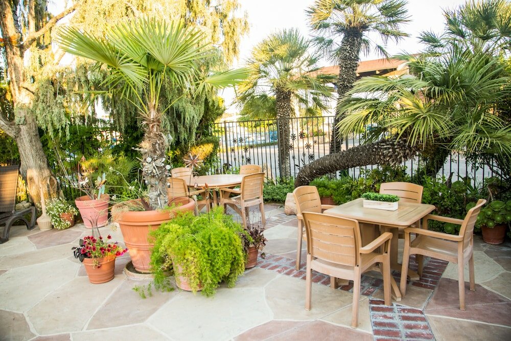 Фото Adelaide Inn