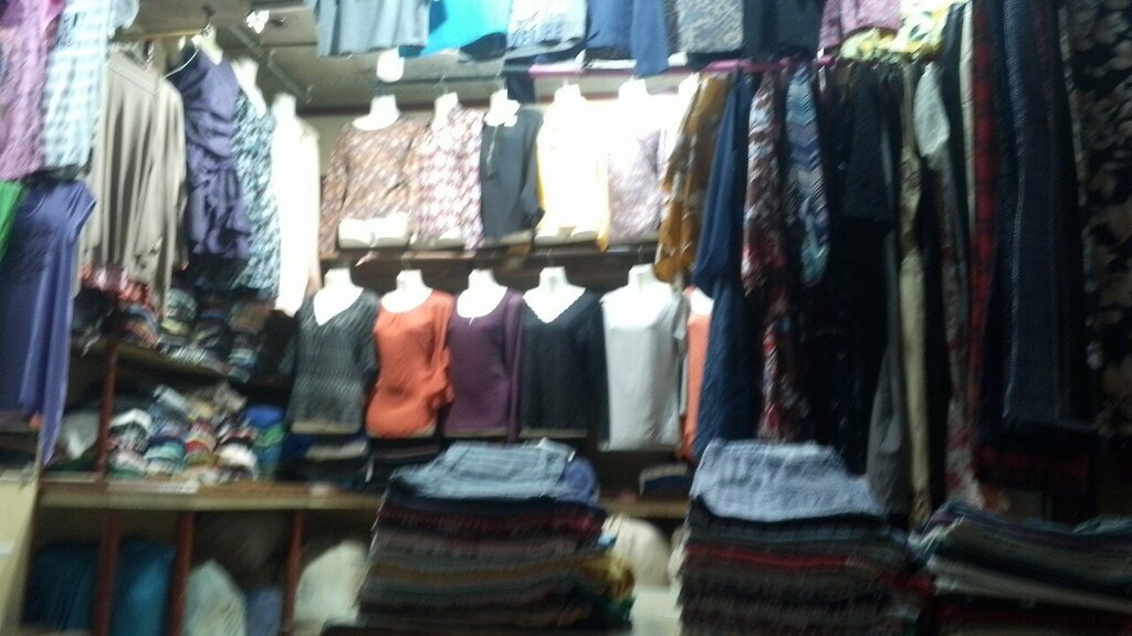 Clothing store Halai Store, Karachi, photo