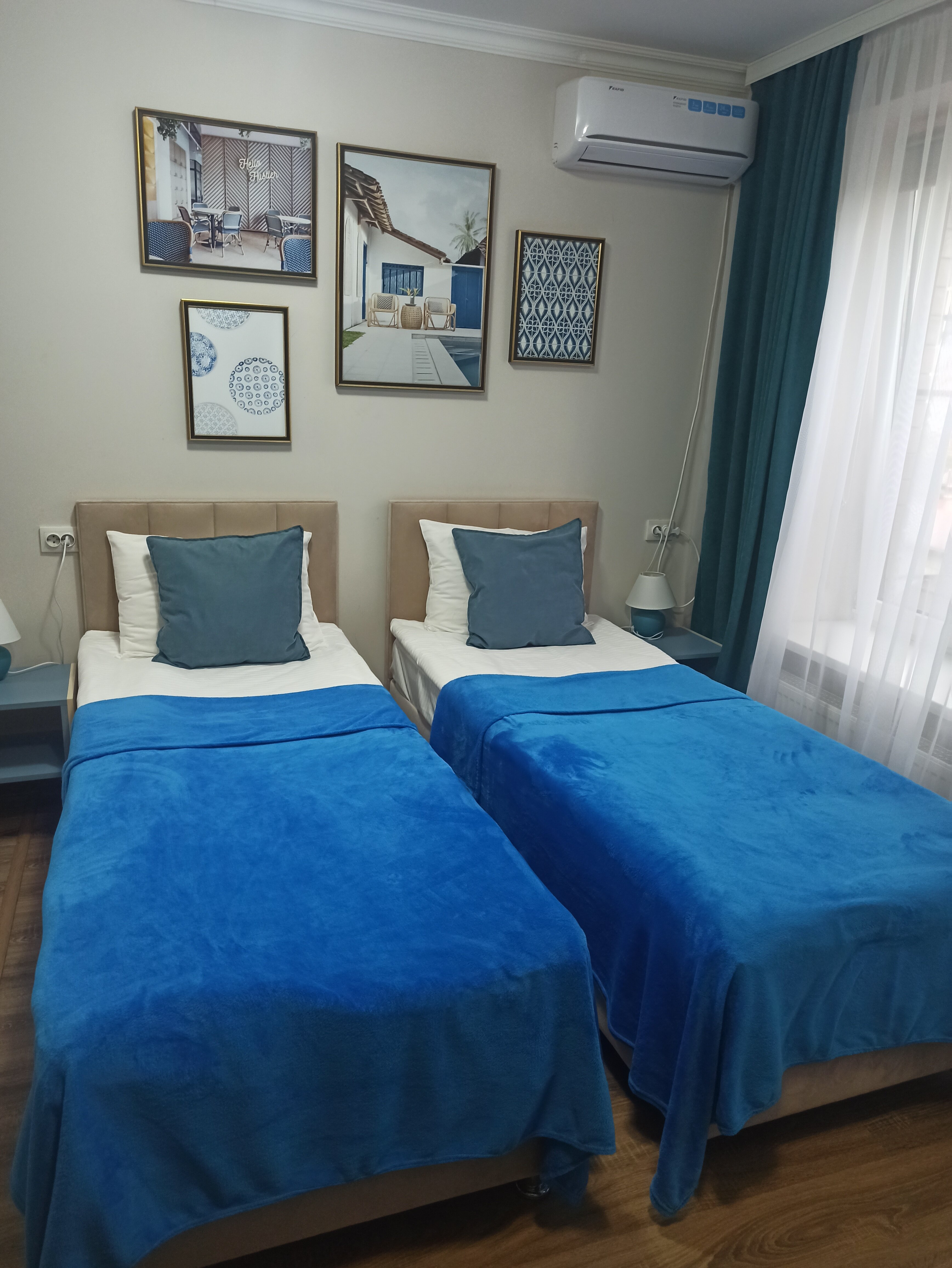 Фото Атмосфера