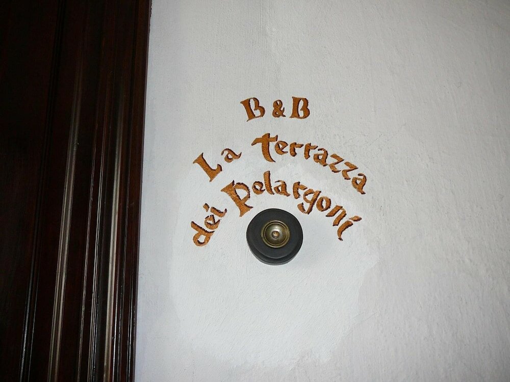 Фото La Terrazza dei Pelargoni B&b