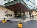 Engin Pak Business Center (İstanbul, Besiktas, Prof. Dr. Bülent Tarcan Cad., 5), centro de negocios