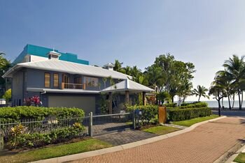 Hotel Beachcomber Holiday House, Cairns, photo