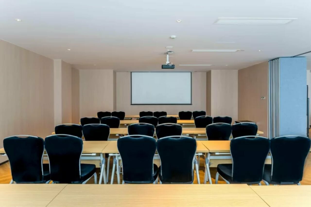 Фото Holiday Inn Express Hangzhou Airport by IHG