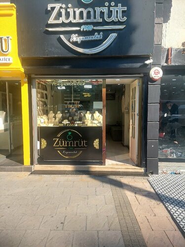 Zümrüt Fotoğraf 2