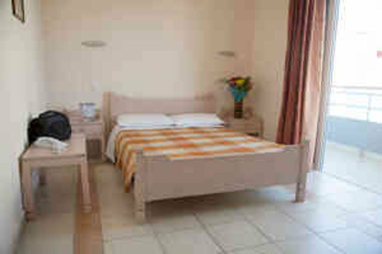 Фото Theonia Hotel