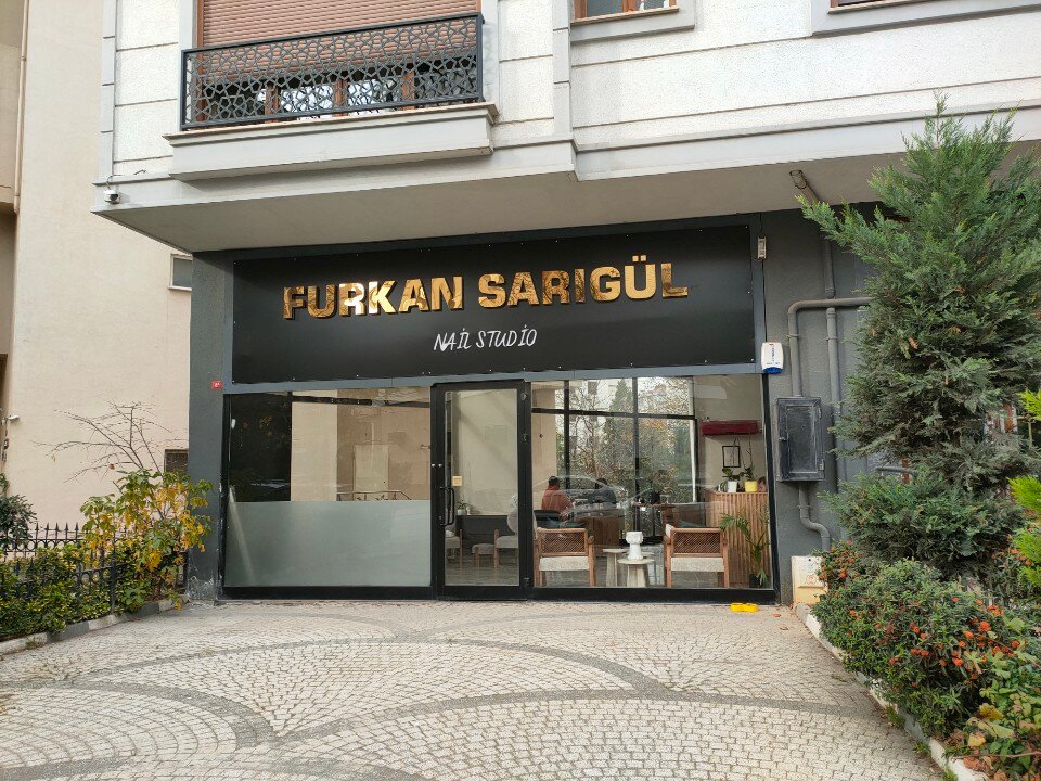 Furkan Sarıgül nail studio
