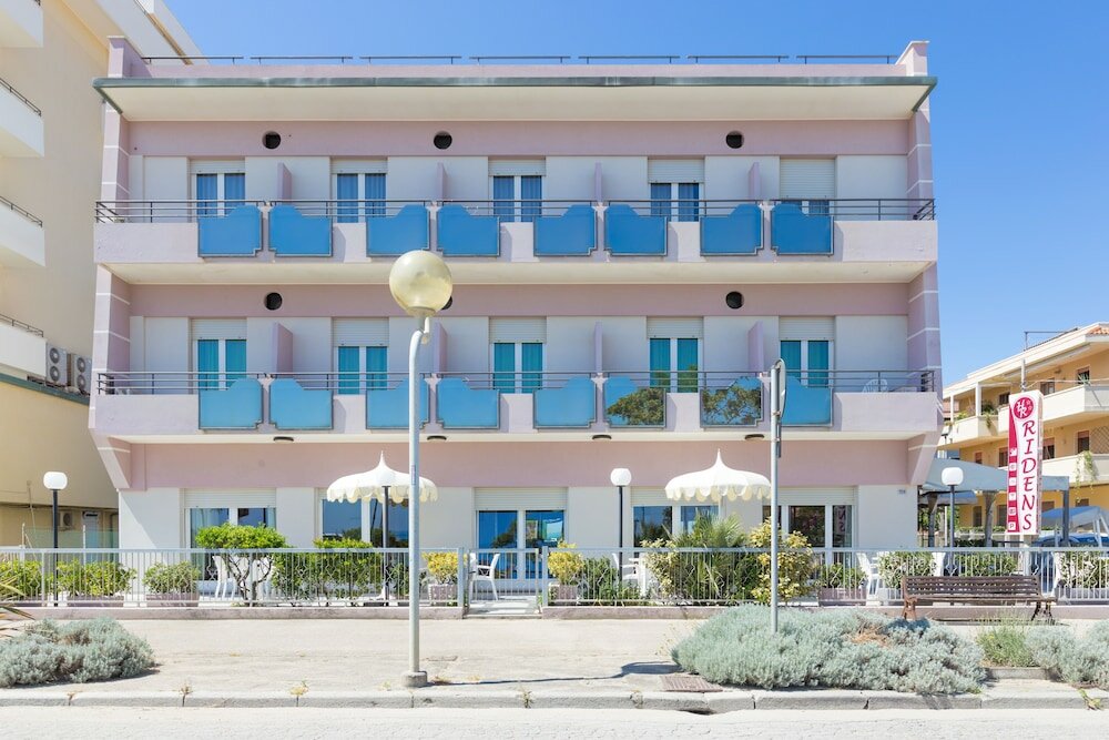 Фото Hotel Ridens