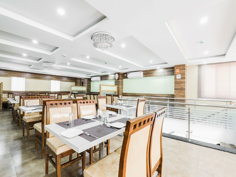 Фото Oyo 14244 Loya Legend