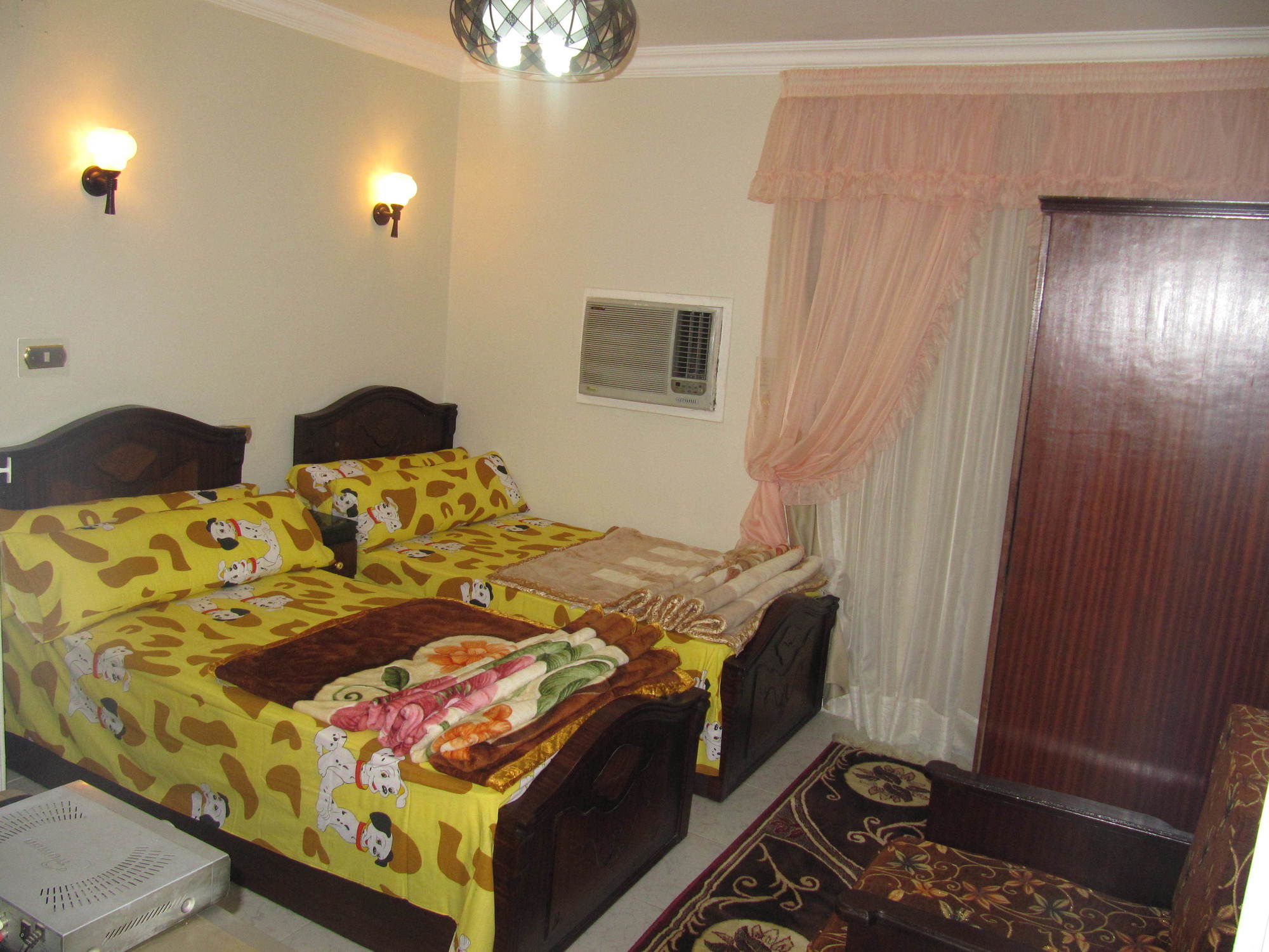 Фото City Plaza Hostel