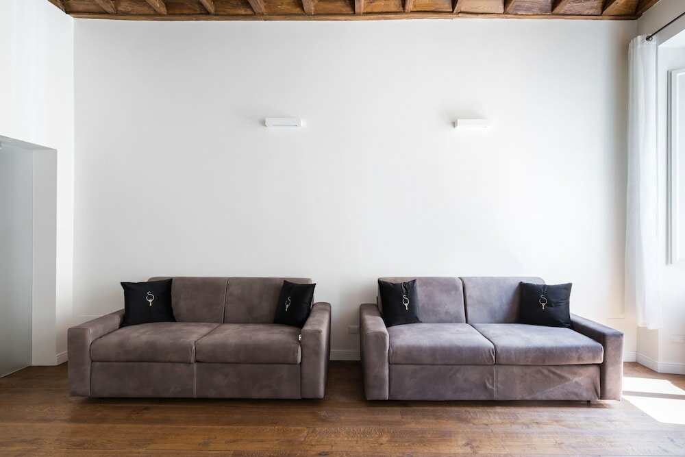 Фото A World Aparts - 104 Frattina