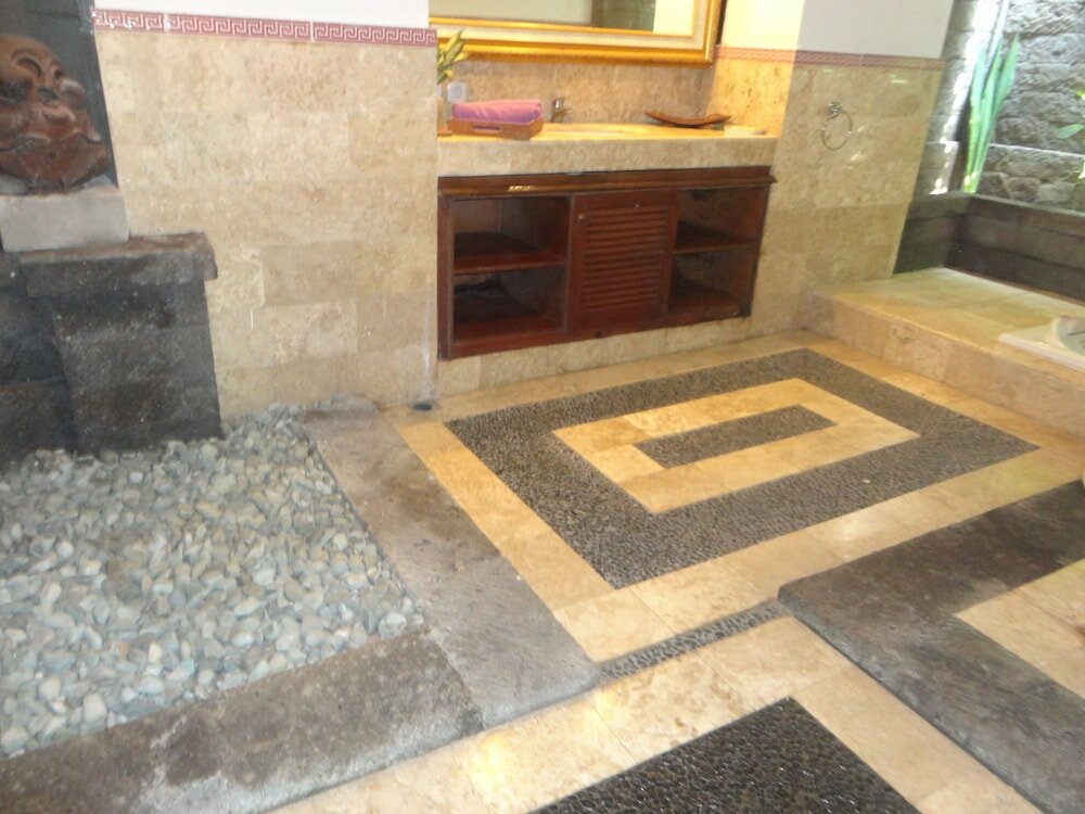 Фото Monkey Forest Bungalow