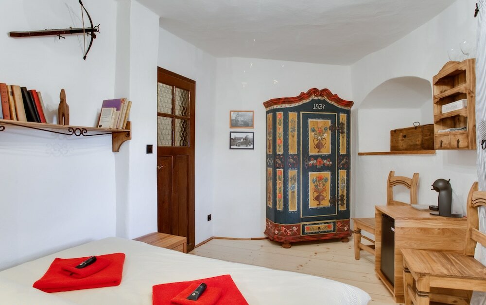 Фото Krumlov Tower