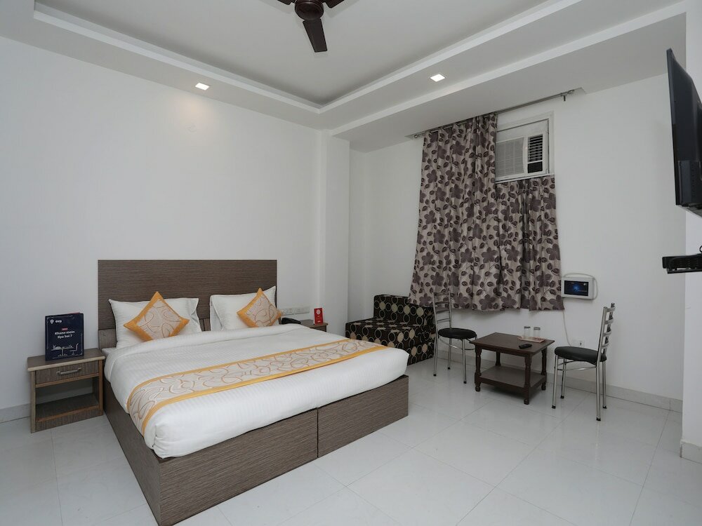 Фото Oyo 12235 Hotel Bliss Continental