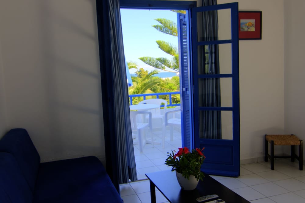 Фото Sirius Apartments