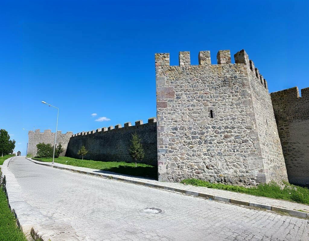 Landmark, attraction Ardahan Castle, Ardahan, photo