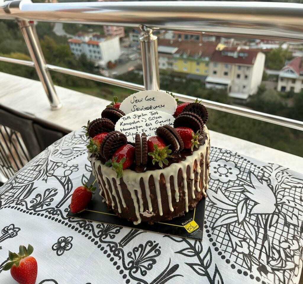 Confectionary Pastry Chef Cihan, Alapli, photo