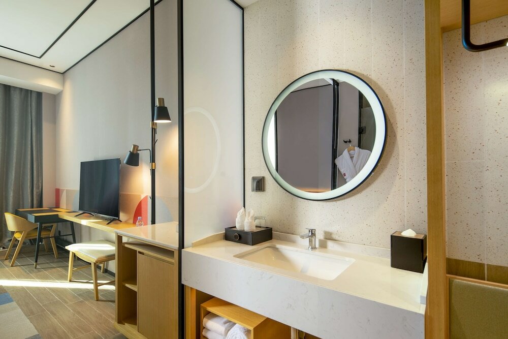 Фото Hilton Garden Inn Shenzhen Airport