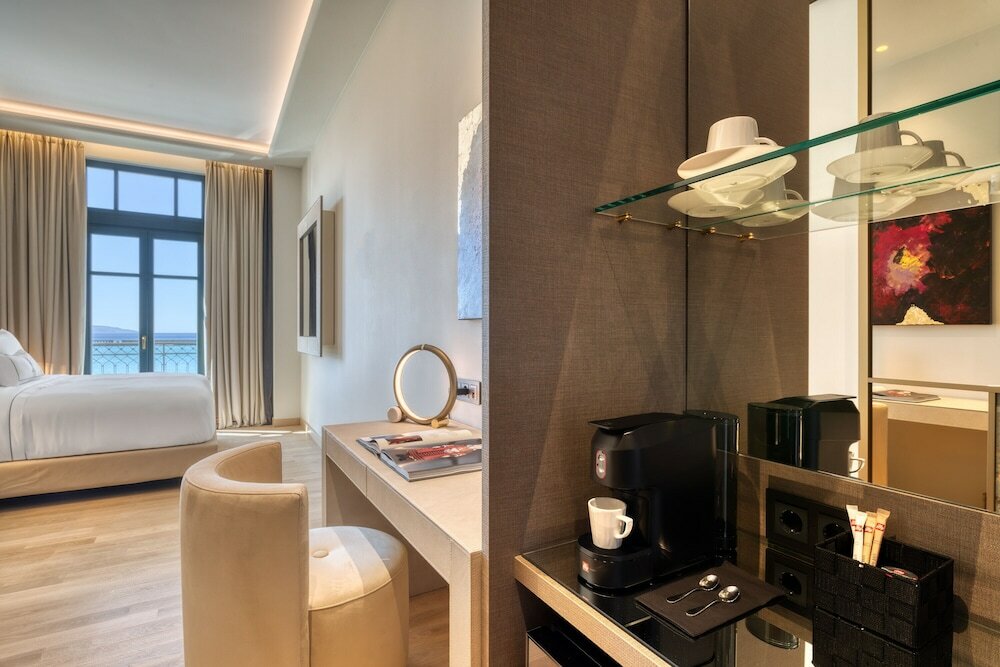 Фото Grand Hotel Kalamata