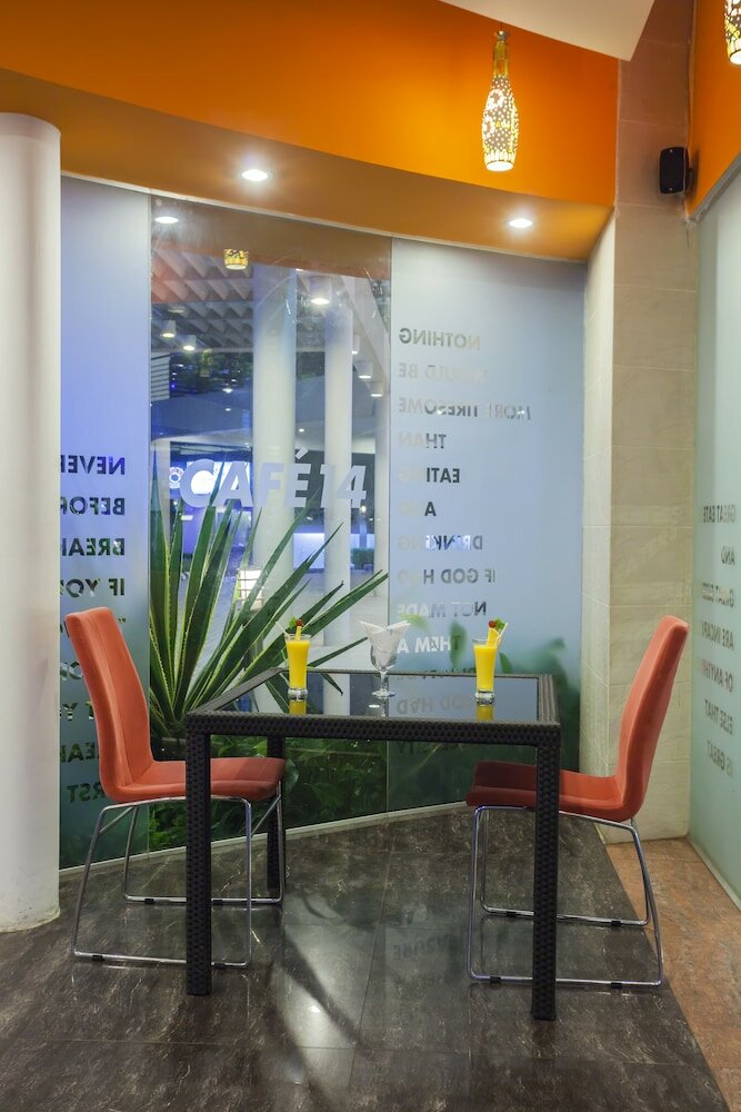 Фото Long Beach Hotel