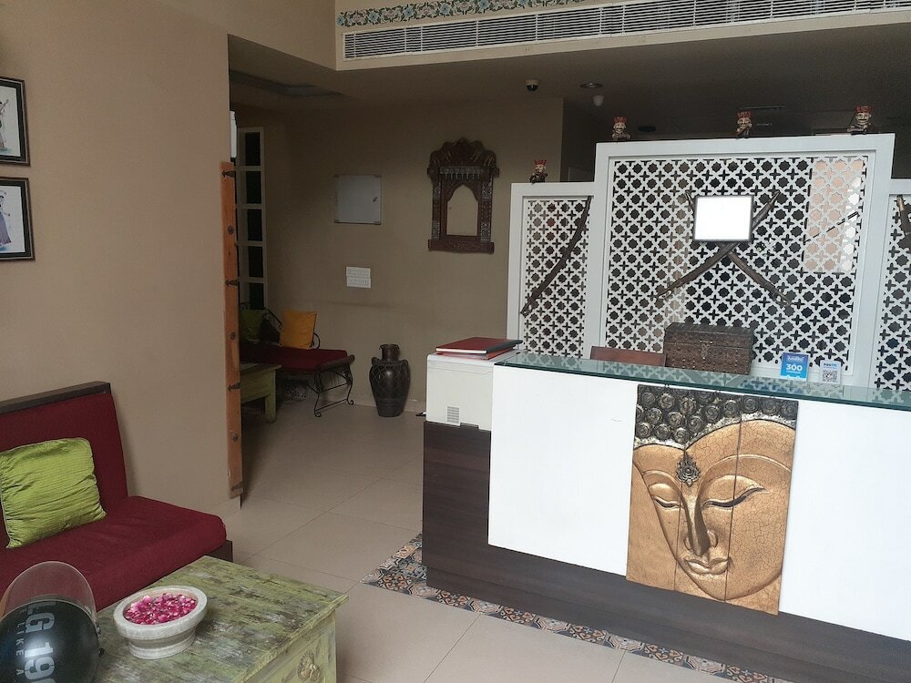 Фото Oyo 364 Hotel Dev Villas