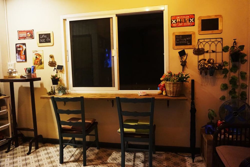 Фото Staying Hostel