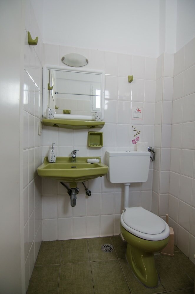 Фото George & Irene Hotel