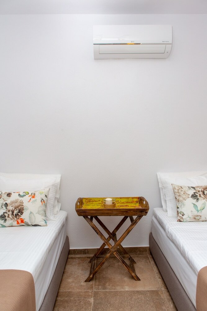 Фото Castle Mansions