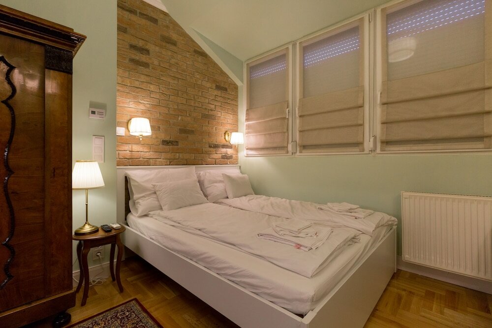 Фото Roland Apartments