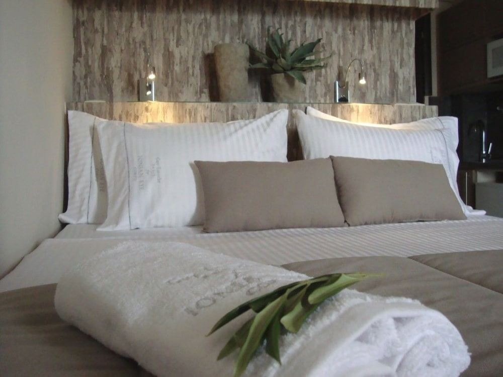 Фото Ionian Eye Design Studios & SPA