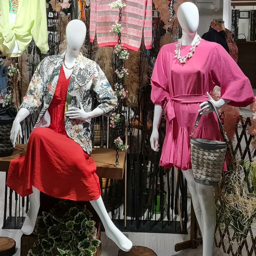 Fashion house Hale Boutique, Izmir, photo