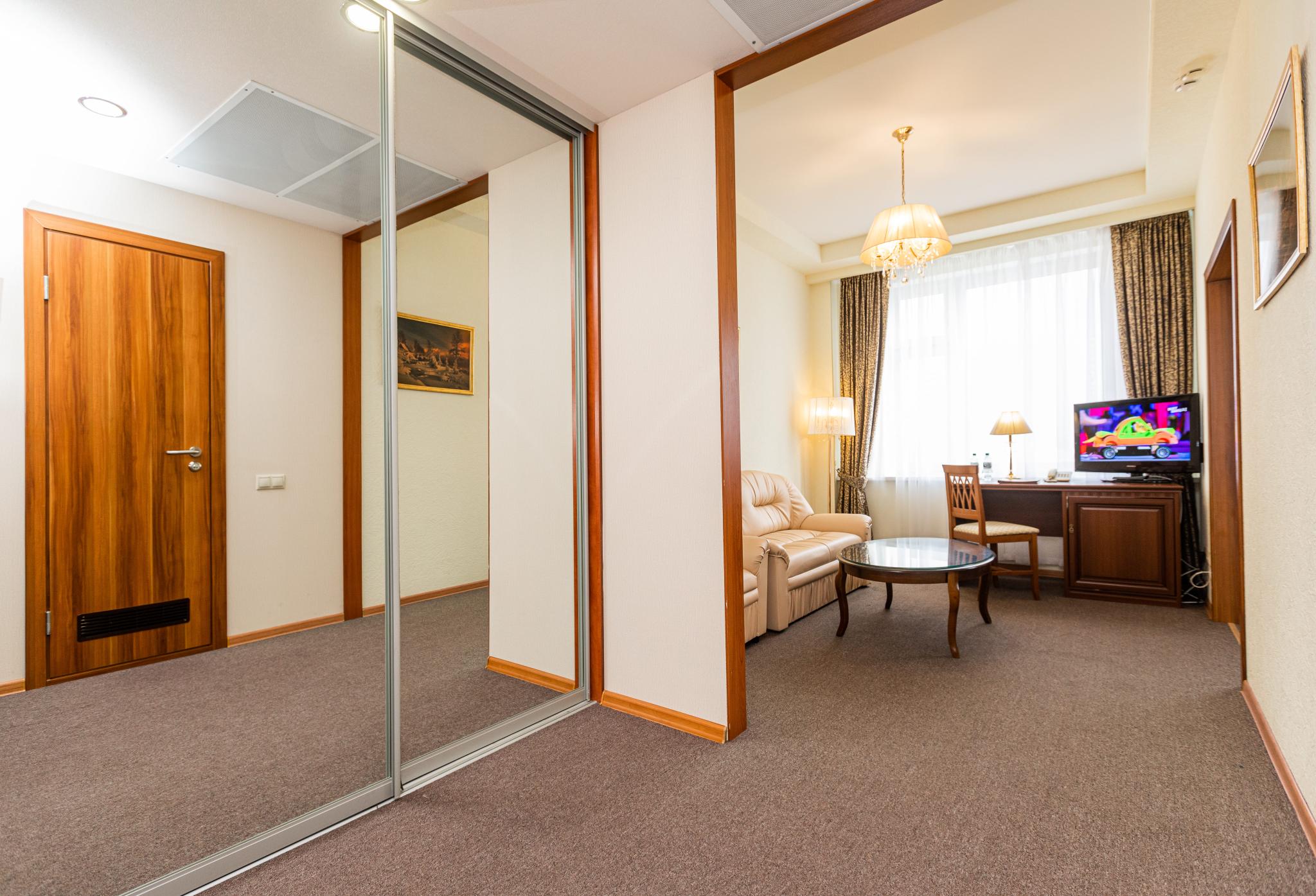 Фото Бизнес отель