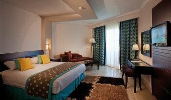 Гостиница Amwaj Blue Beach Resort & SPA